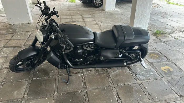 Harley V-Rod Muscle 1250cc | 125cv | 2012 | Escapamento Vance & Hines