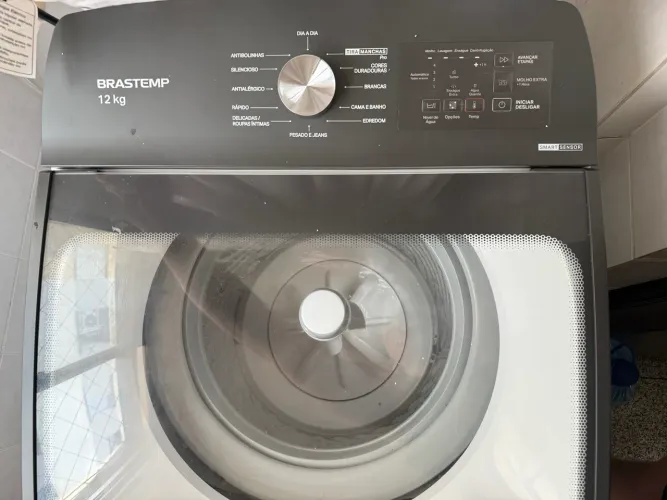 Lava roupa Brastemp 12 kg água quente 
