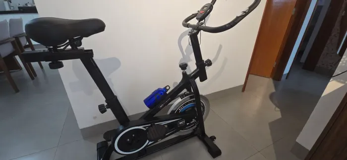 Bicicleta Spinning WCT Fitness Ergométrica 