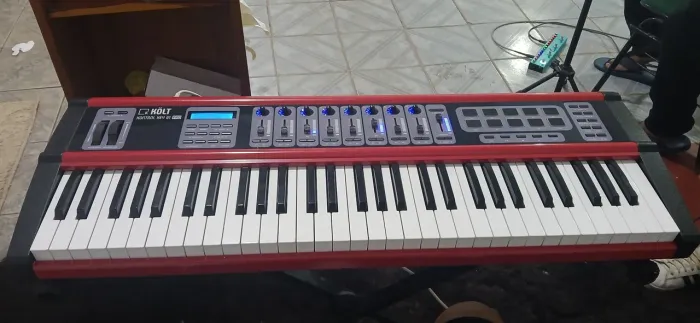 Teclado kontrolkey kolt pro 61