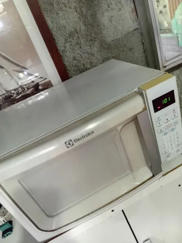 Micro-ondas Electrolux 31litros 110volts