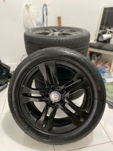 Rodas c Pneus Gla 200 aro 18