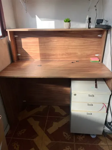 Mesa desktops/Escrivaninha