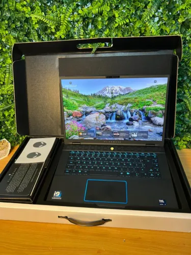 Notebook Gamer Dell Alienware M16 R2 Processador Ultra 7 1.55H 4,8GHZ 16GB DDR5 1TB SSD N