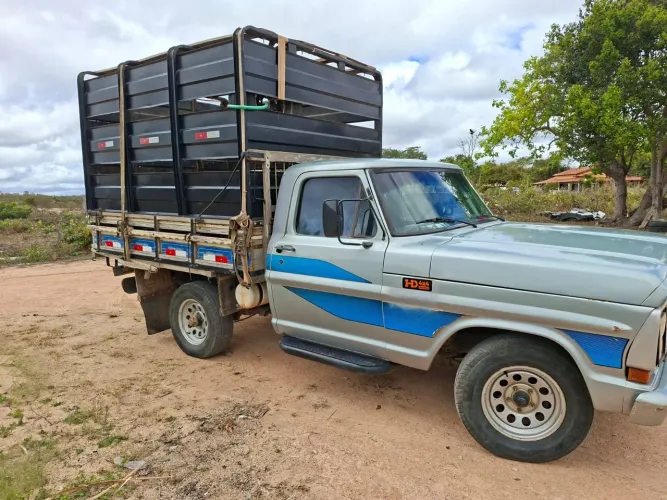 Ford F-1000 Super Diesel / Super Diesel Turbo 1986