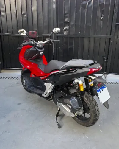 Honda ADV 150 apenas 1.600Km