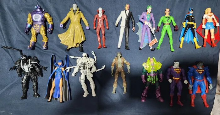 LOTE #15 FIGURAS COLEÇÃO