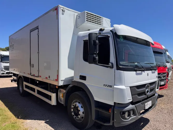 Atego 1726 ano 2022 chassi