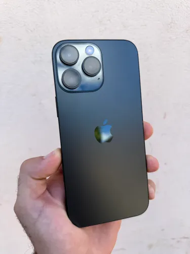iPhone 16 Pro Max Preto Titanio - Impecável ? Face ID ? Câmera 4K