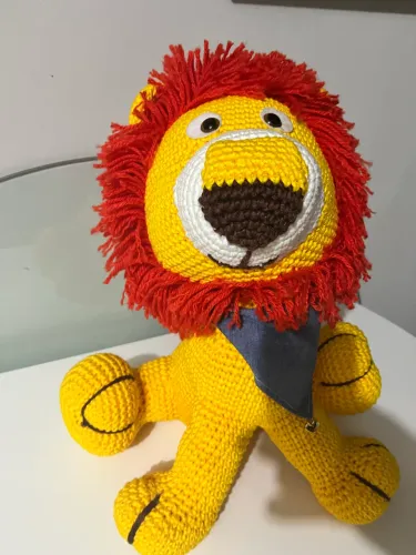 Leão amigurumin