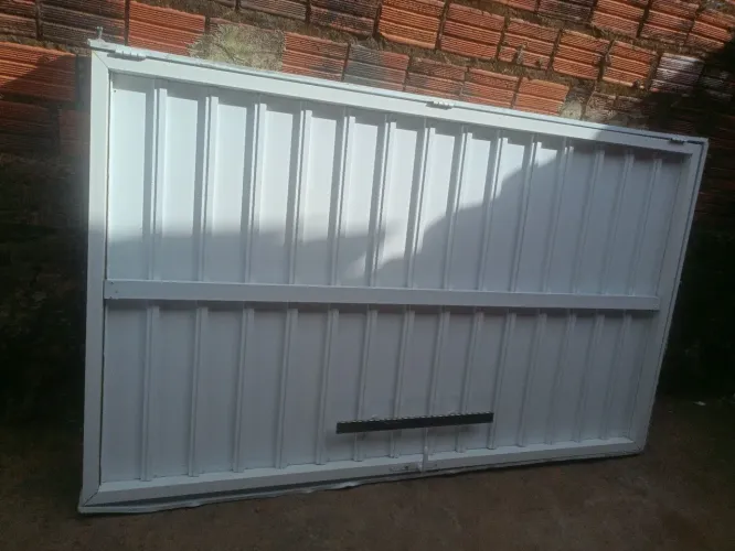 Porta de Metalon