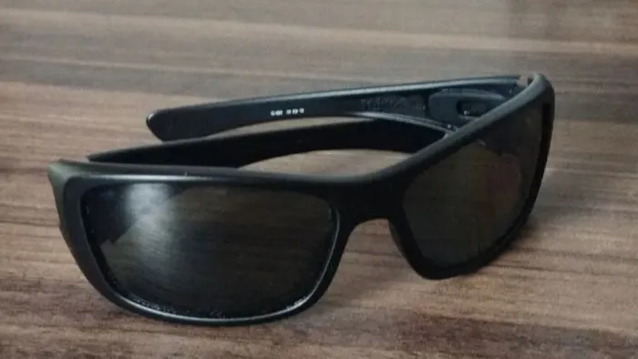 Óculos oakley preto