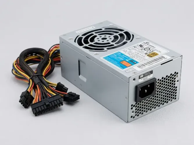Fonte Seasonic 300W 80 Plus Gold PFC Ativo (SS-300TGW) - Silenciosa e Eficiente