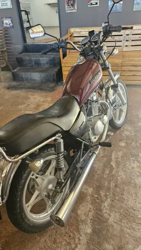 Suzuki Intruder 125