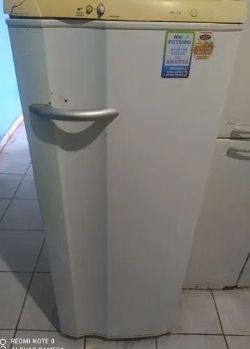 Geladeira, estou com muita precisão em vendela com urgência