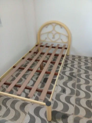 Cama de aço