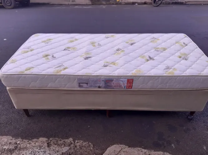 Cama box solteiro colchão Castor D 28