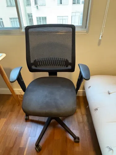 Cadeira executiva Flexform. Ótimo estado