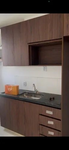 Apartamento 2 quartos  , 1 vaga coberta , Sala, Cozinha com armários, Piscina