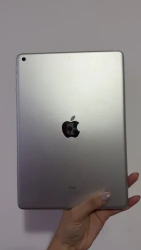 IPAD 9 geração com caneta 