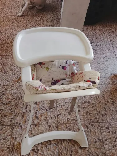 Cadeirinha de alimentação de criança 