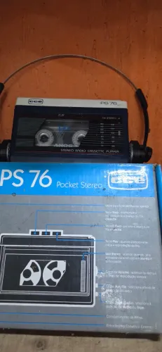 Walkman CCE PS 76 Pocket Stereo Rádio AM/FM Cassete Vintage com Caixa