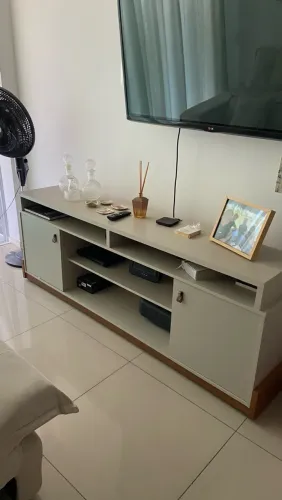 Vendo rack com somente 6 meses de uso