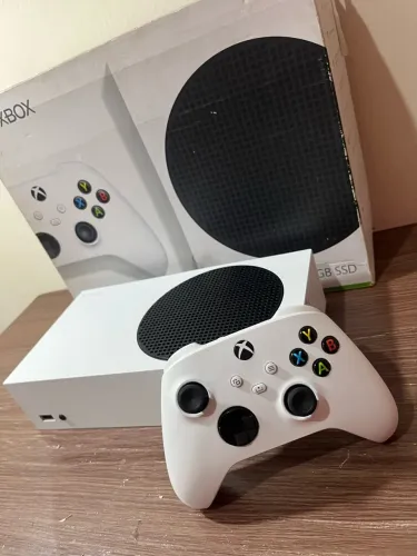 Xbox series S até 12x c/juros
