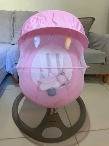 Vendo Cadeira de Balanço Elétrica Digital Infantil