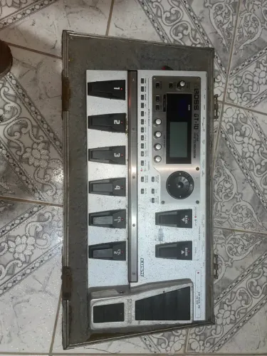 Pedaleira Guitarra BOSS GT10