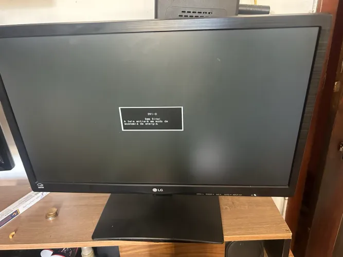 Monitor LG 22 Pegadas