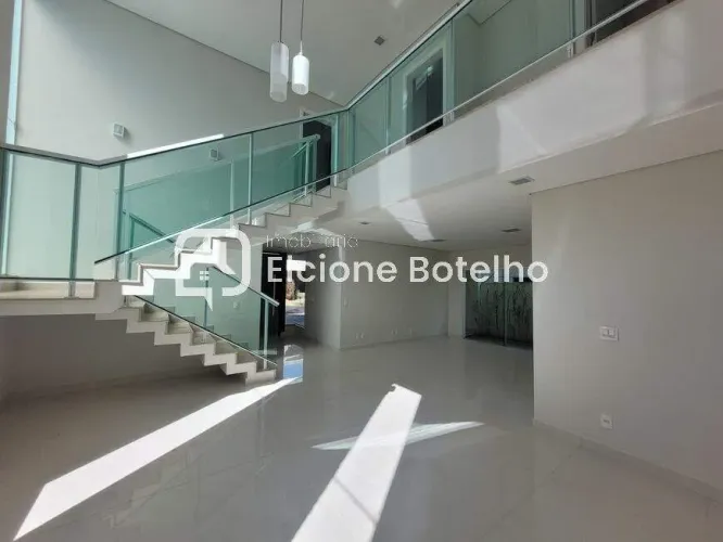 Casa de Condomínio para aluguel, 4 quartos, 3 suítes, 2 vagas, ACLIMACAO - Uberlândia/MG