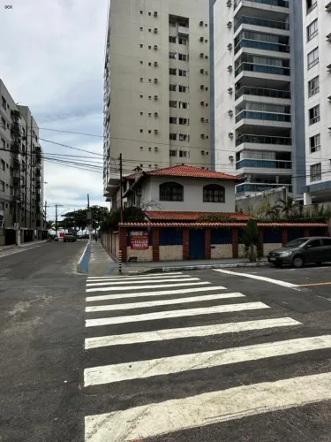 Casa para Locação em Vila Velha, Itapuã, 4 dormitórios, 4 suítes, 6 banheiros, 3 vagas