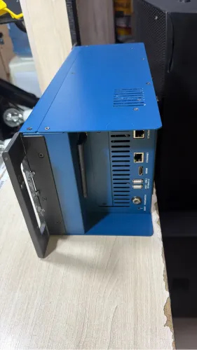 MESA DE SOM DIGITAL UI24R