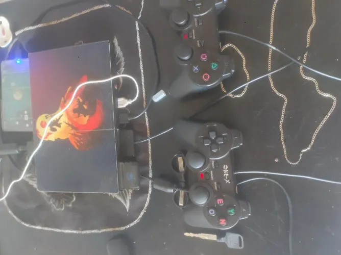 Vendo PS2 vários jogos