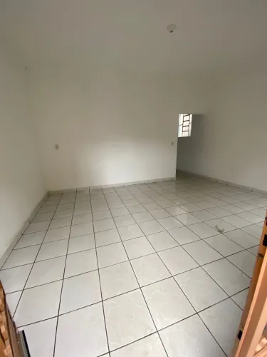 CASA 2Q - CIDADE JARDIM - S/ GARAGEM - PRÓX. SHOPPING CERRADO