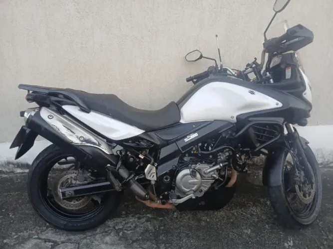 Suzuki V-Stron 650 + ABS Ano 2014 Doc. Ok. Valor de 28.999