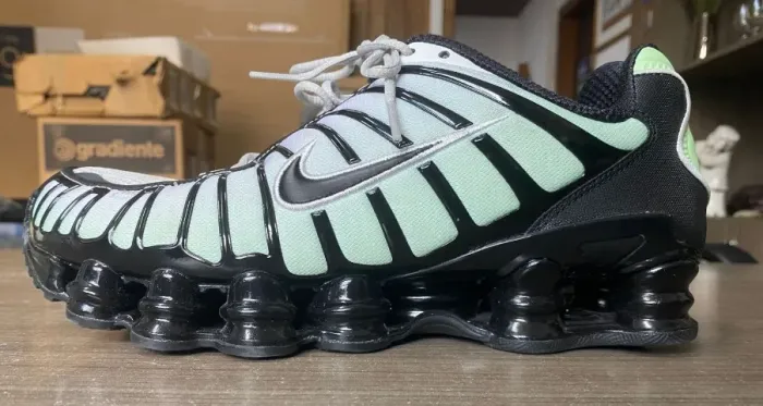 NIKE SHOX TL VAPOR GREEN 890,00