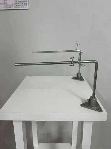 Mesa com suporte para elástico confecção 