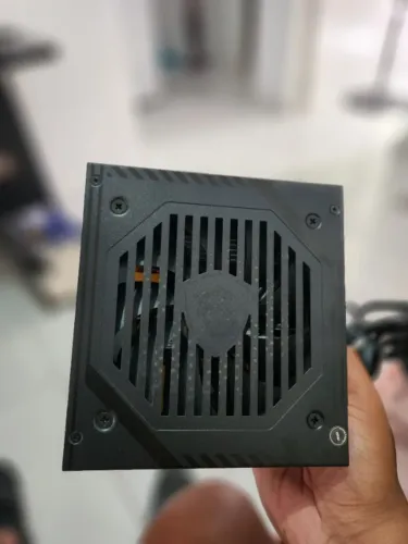 Fonte MSI MAG A600DN 600W 80 Plus PFC Ativo - Excelente Estado