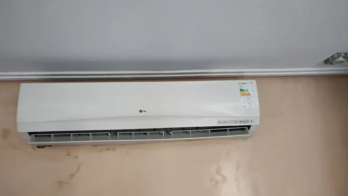 Ar condicionado split de 18 mil BTUs R$ 600,00