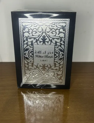 Perfume Árabe Masculino Fakhar Black Eau De Parfum 100 Ml 