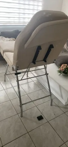 Vendo uma maca de massagem