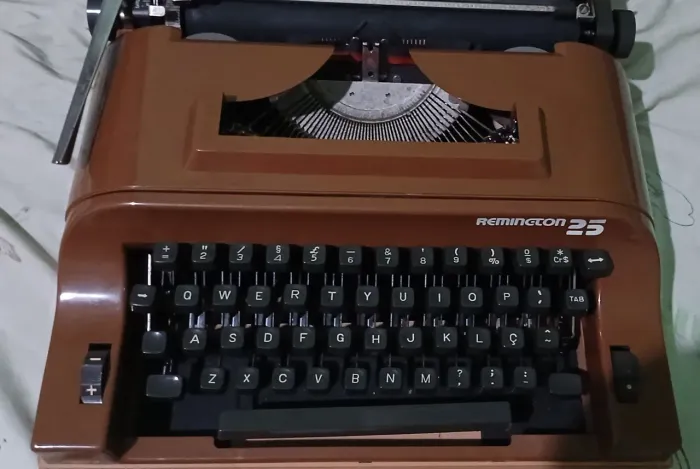 Máquina de Escrever Remington 25 - Funcionando Perfeitamente + Maleta Original