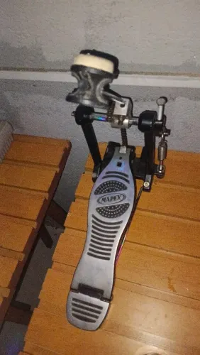 Pedal mapex p700 pra sair logo 