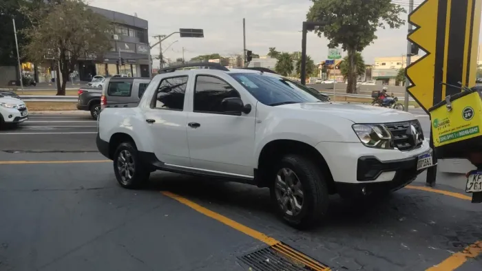 Renault Duster Oroch Intense 1.6 Flex 16V Mec. 2023