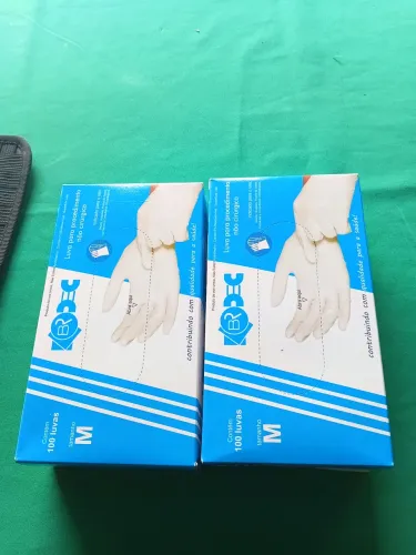 Luva de látex 