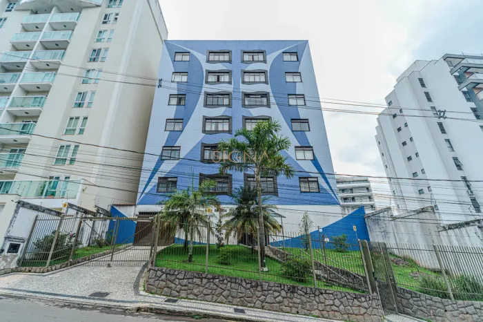 Apartamento de 2 quartos com suíte e 2 vagas paralelas disponível para LOCAÇÃO, no Jardim