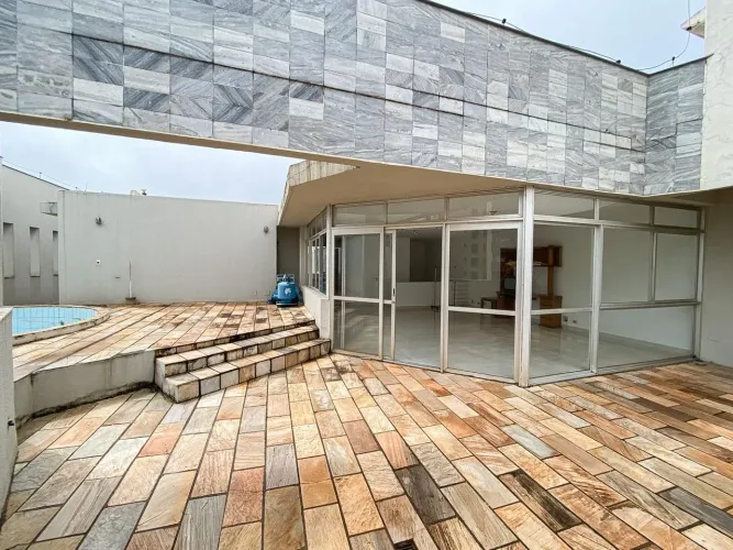 Cobertura com piscina privativa e 3 suítes no centro de Londrina!