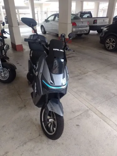 ? Vende- se Scooter Elétrica Veloster 2026